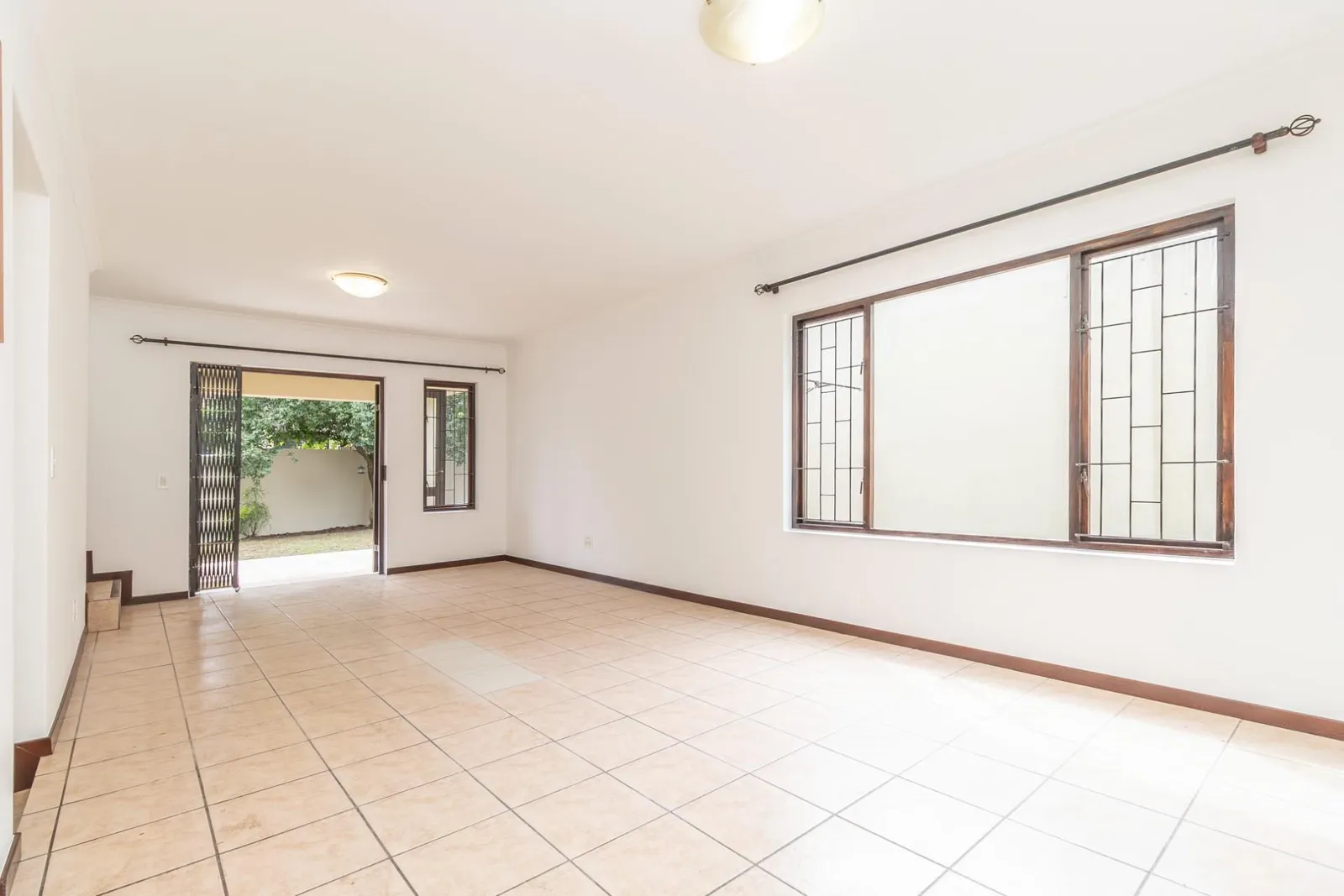 Townhouse in Craigavon, Sandton photo 8