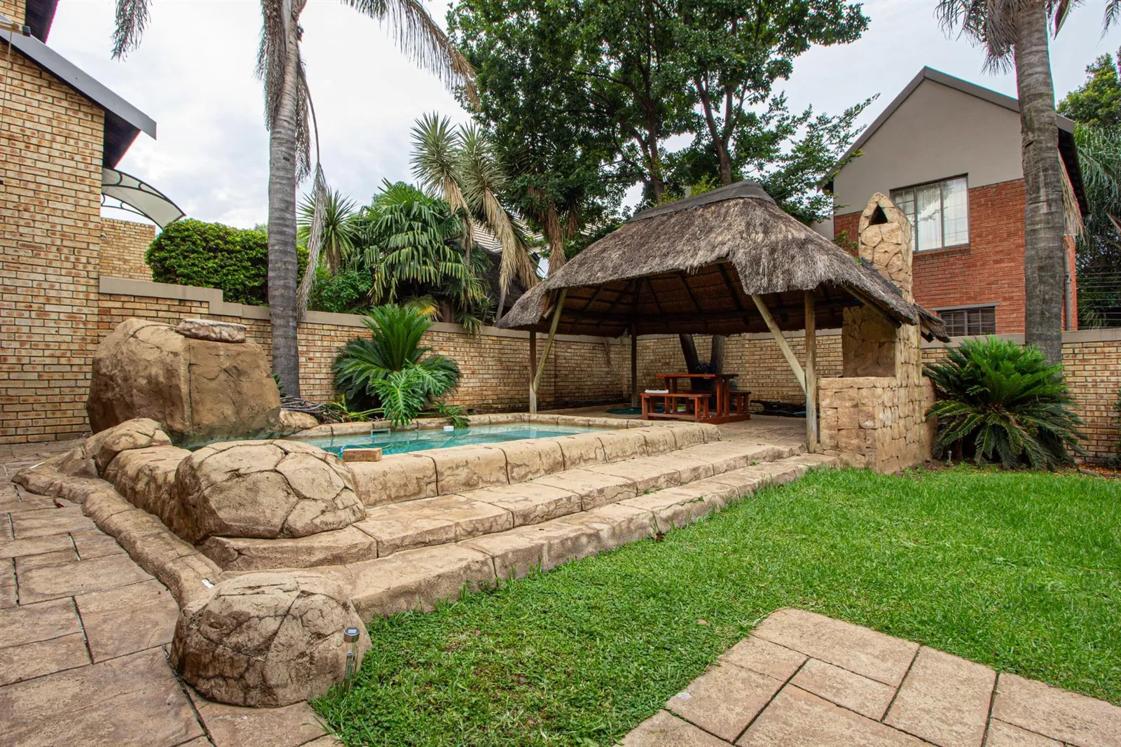 Townhouse in North Riding, Randburg photo 7