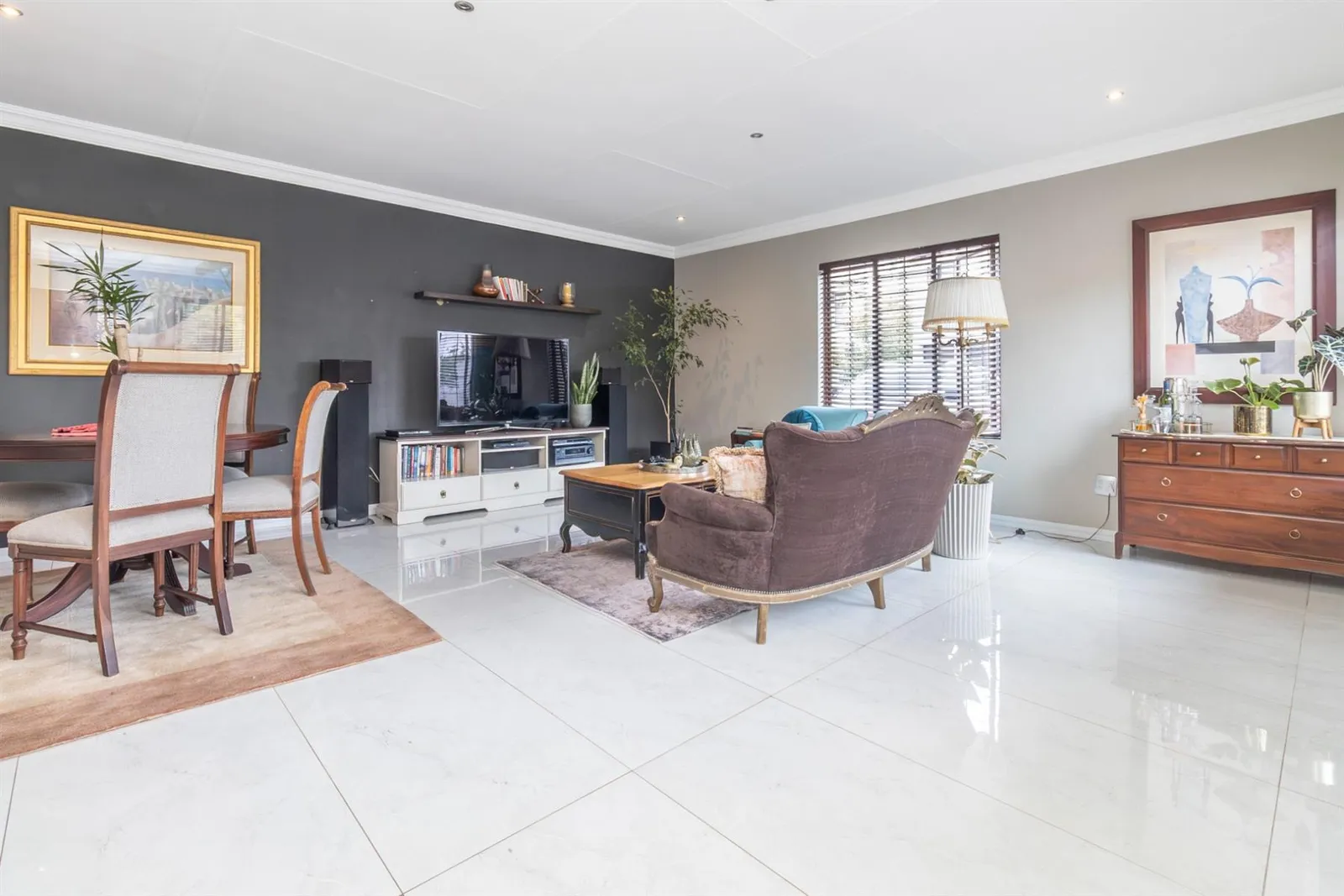 Townhouse in Bloubosrand, Randburg photo 9