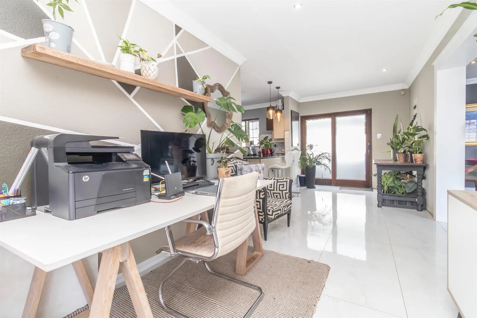 Townhouse in Bloubosrand, Randburg photo 11
