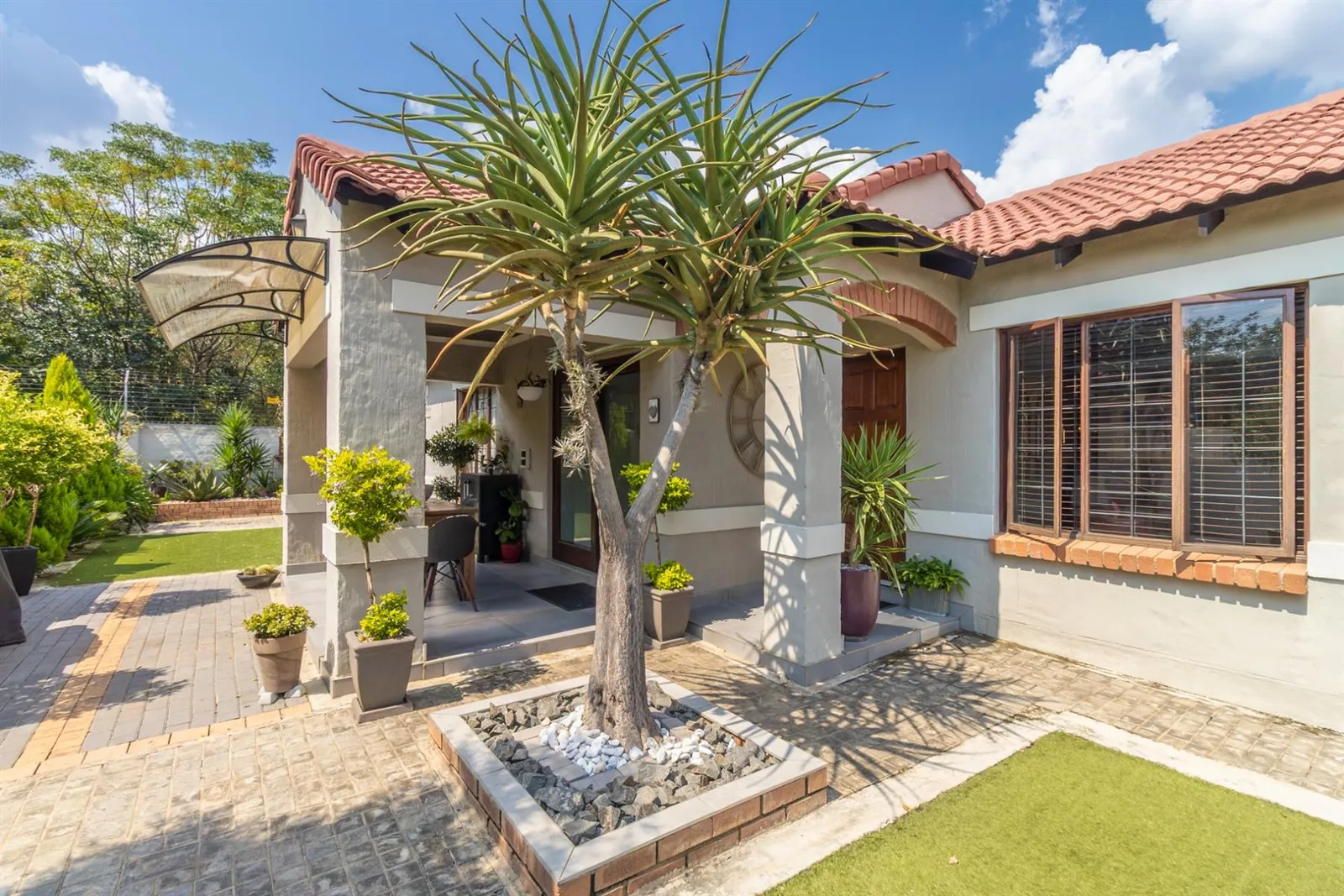 Townhouse in Bloubosrand, Randburg photo 15