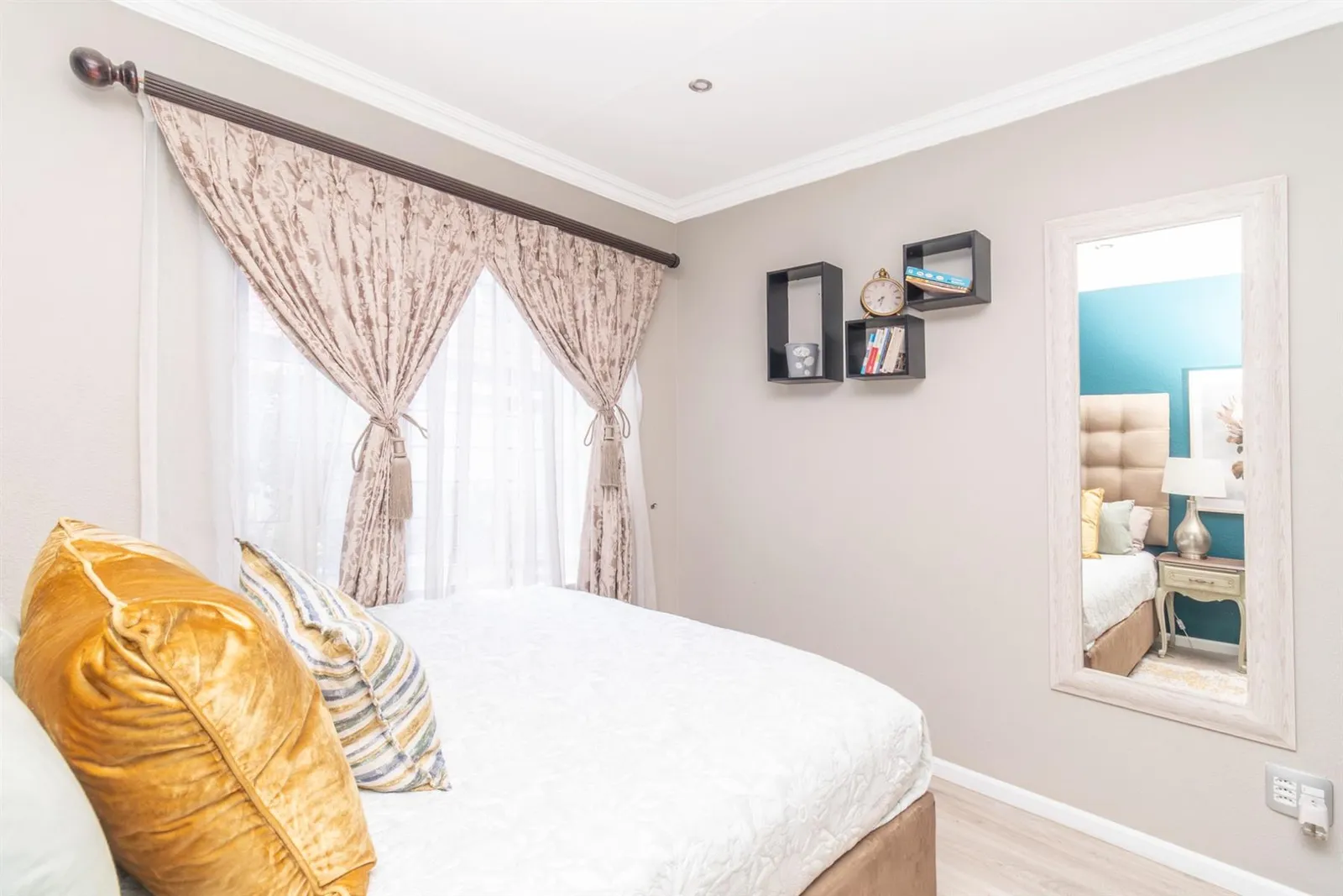 Townhouse in Bloubosrand, Randburg photo 26