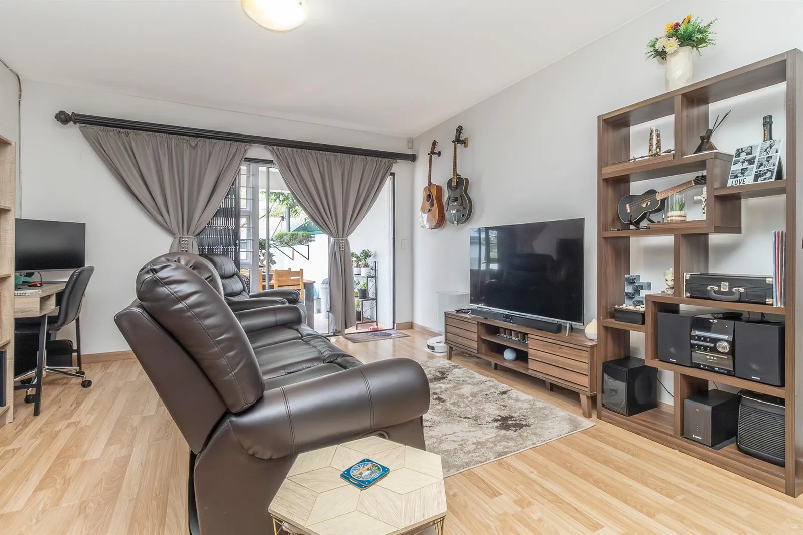 Townhouse in Craigavon, Sandton photo 6