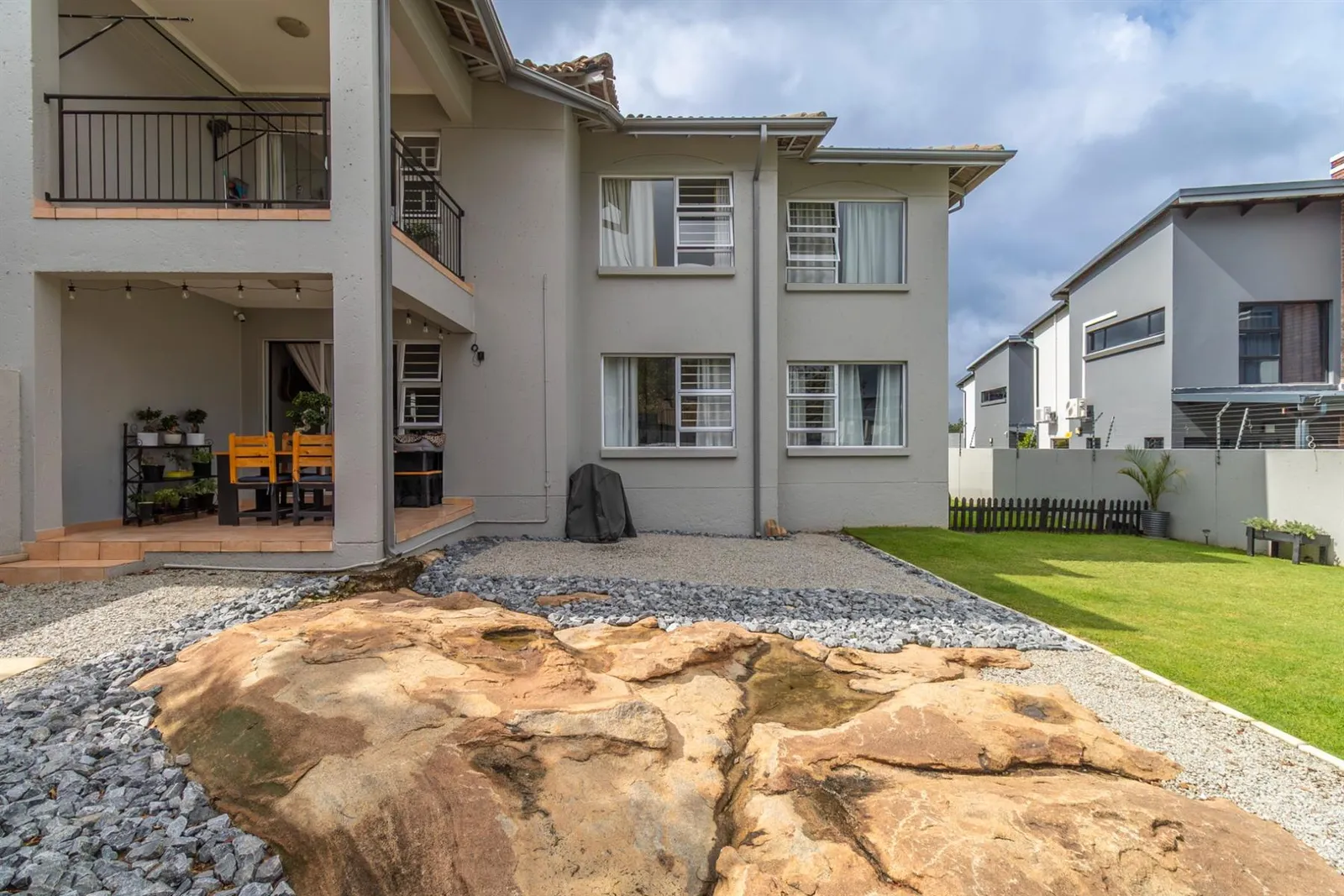 Townhouse in Craigavon, Sandton photo 9