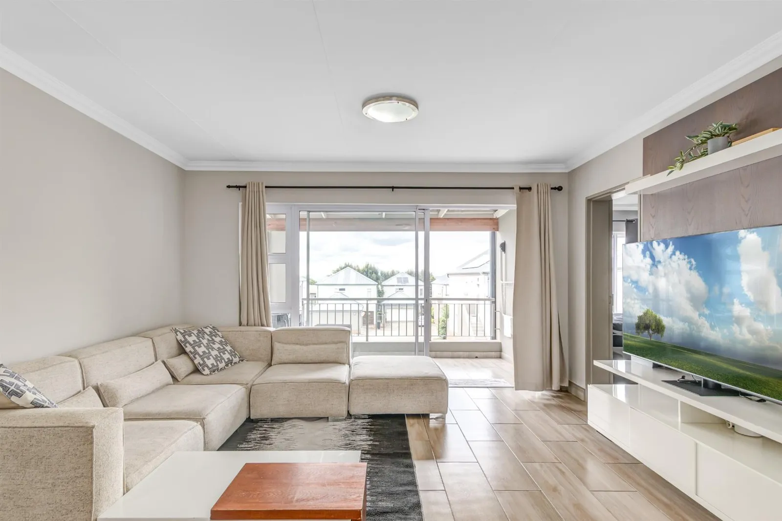 Apartment in Broadacres, Sandton photo 13
