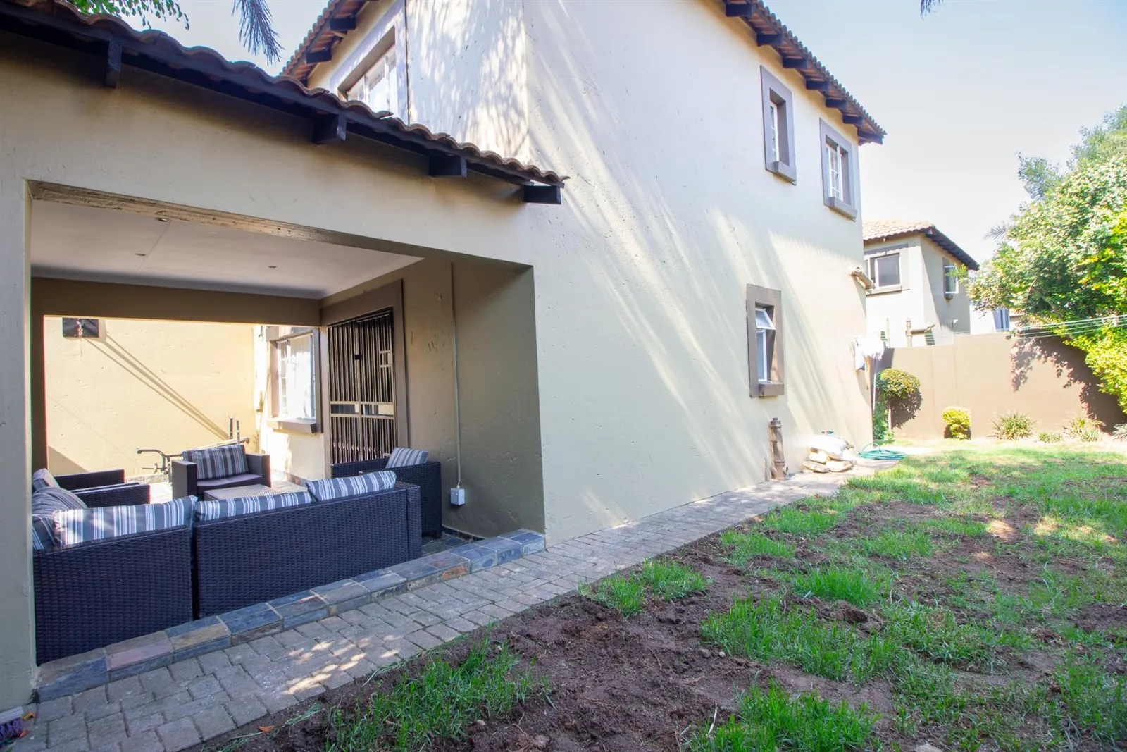 Townhouse in North Riding, Randburg photo 8