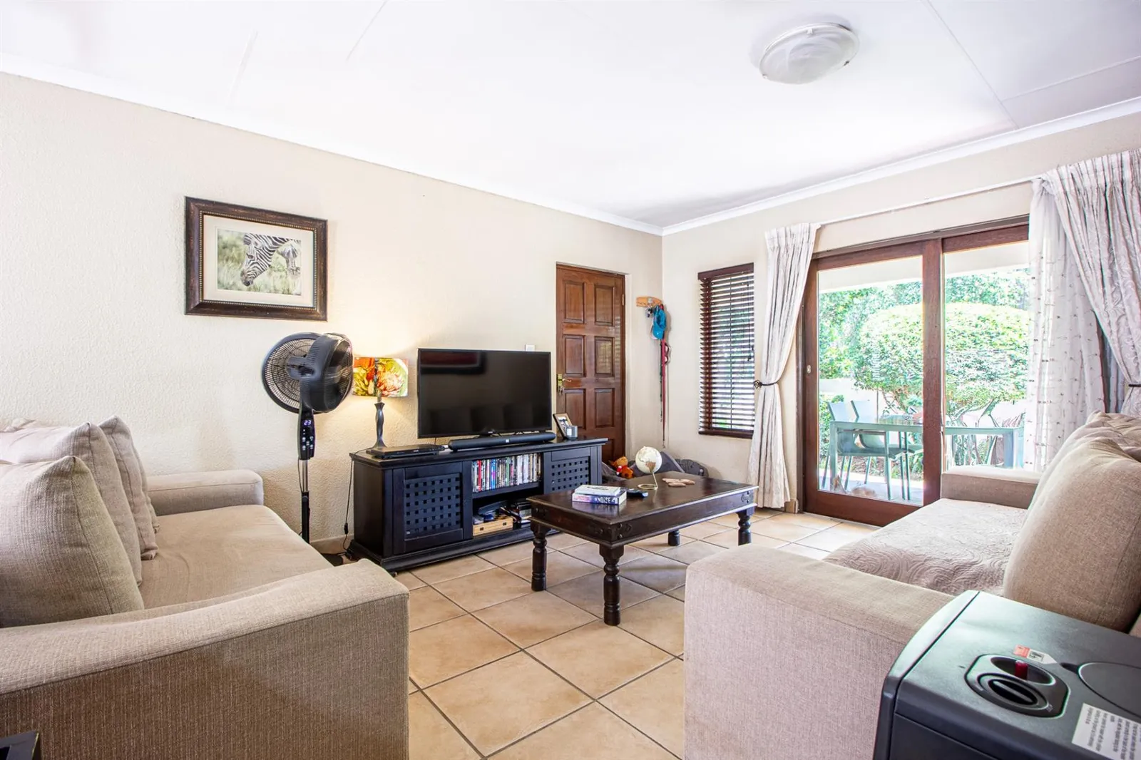 Townhouse in Bloubosrand, Randburg photo 7