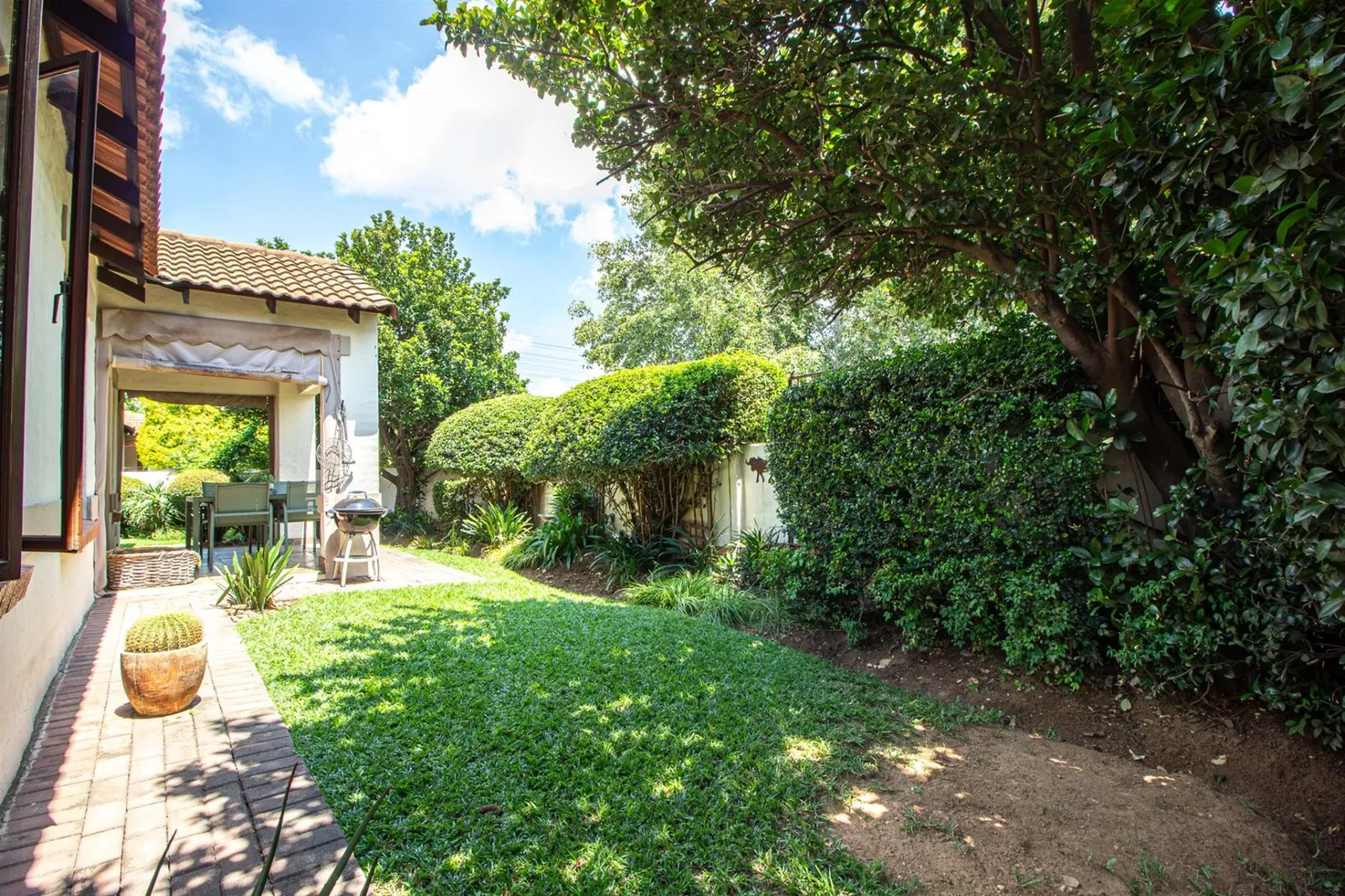Townhouse in Bloubosrand, Randburg photo 10