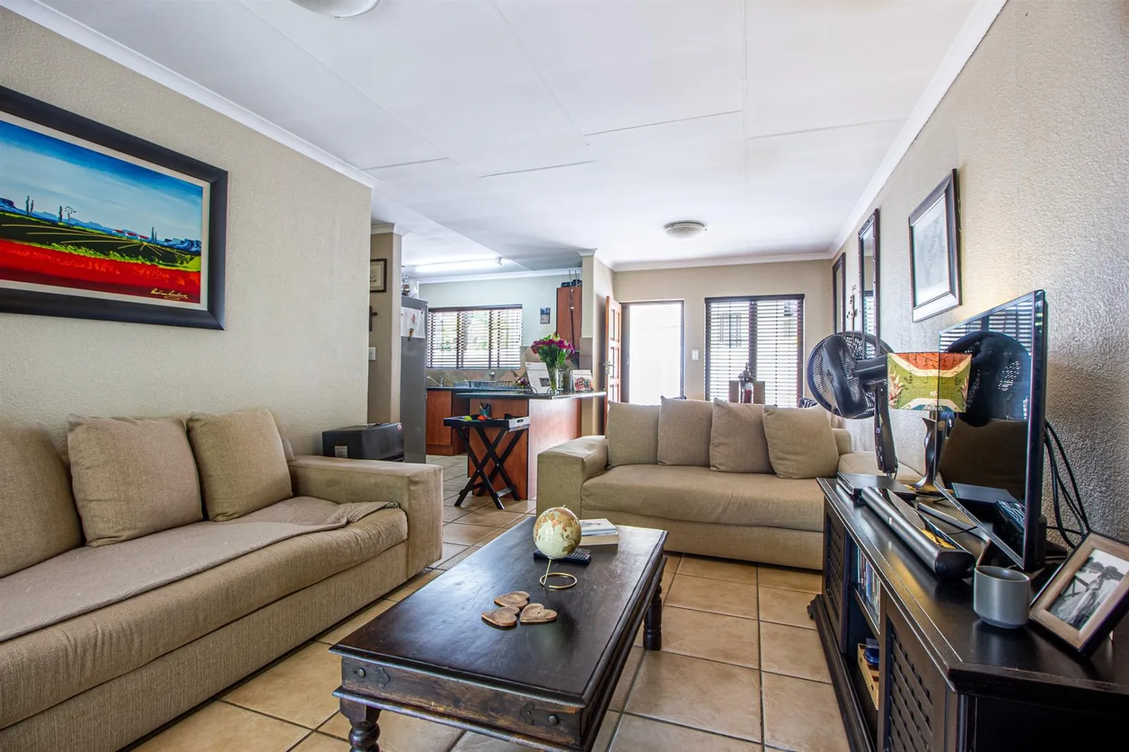 Townhouse in Bloubosrand, Randburg photo 14