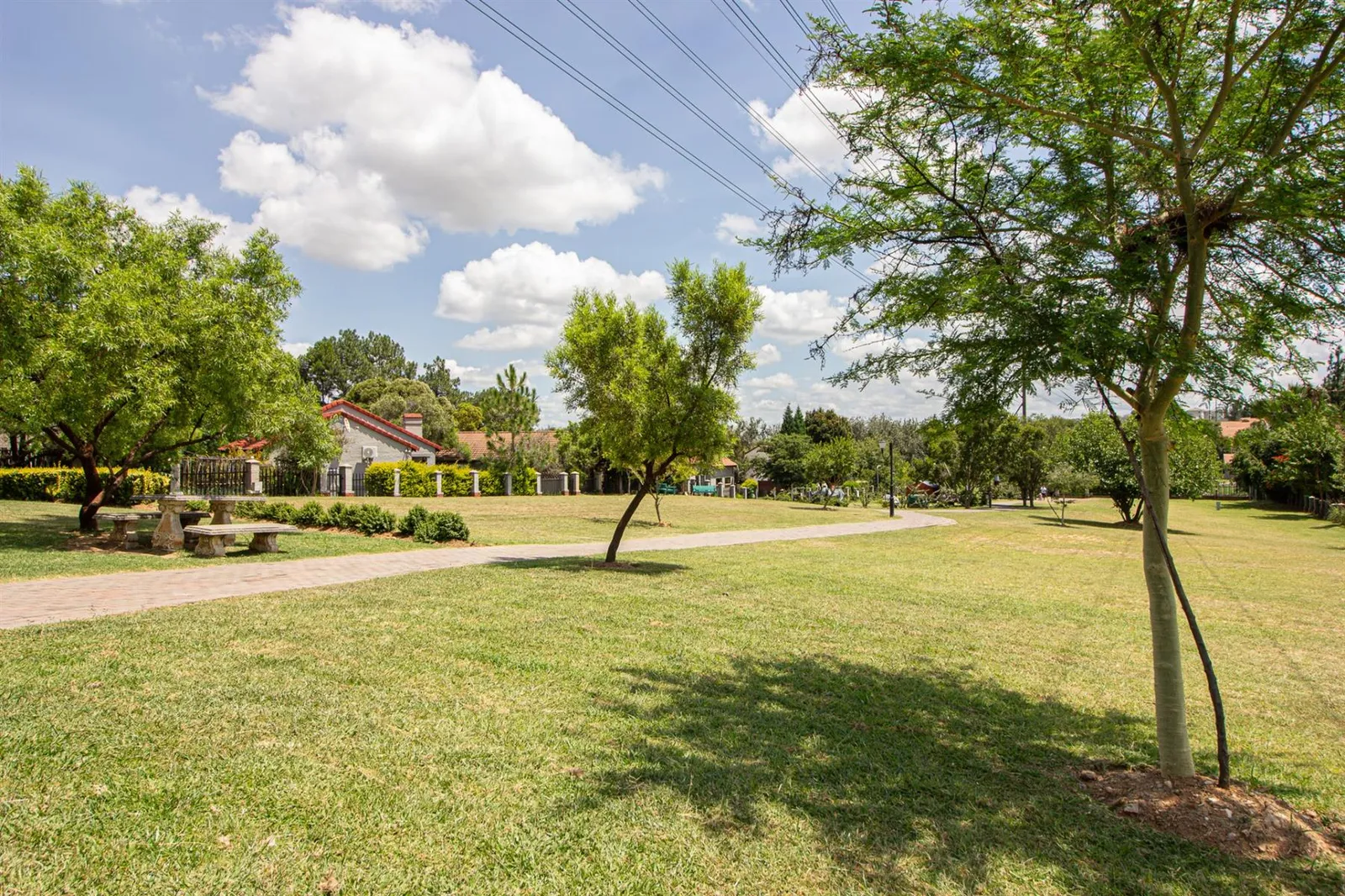 Townhouse in Bloubosrand, Randburg photo 22