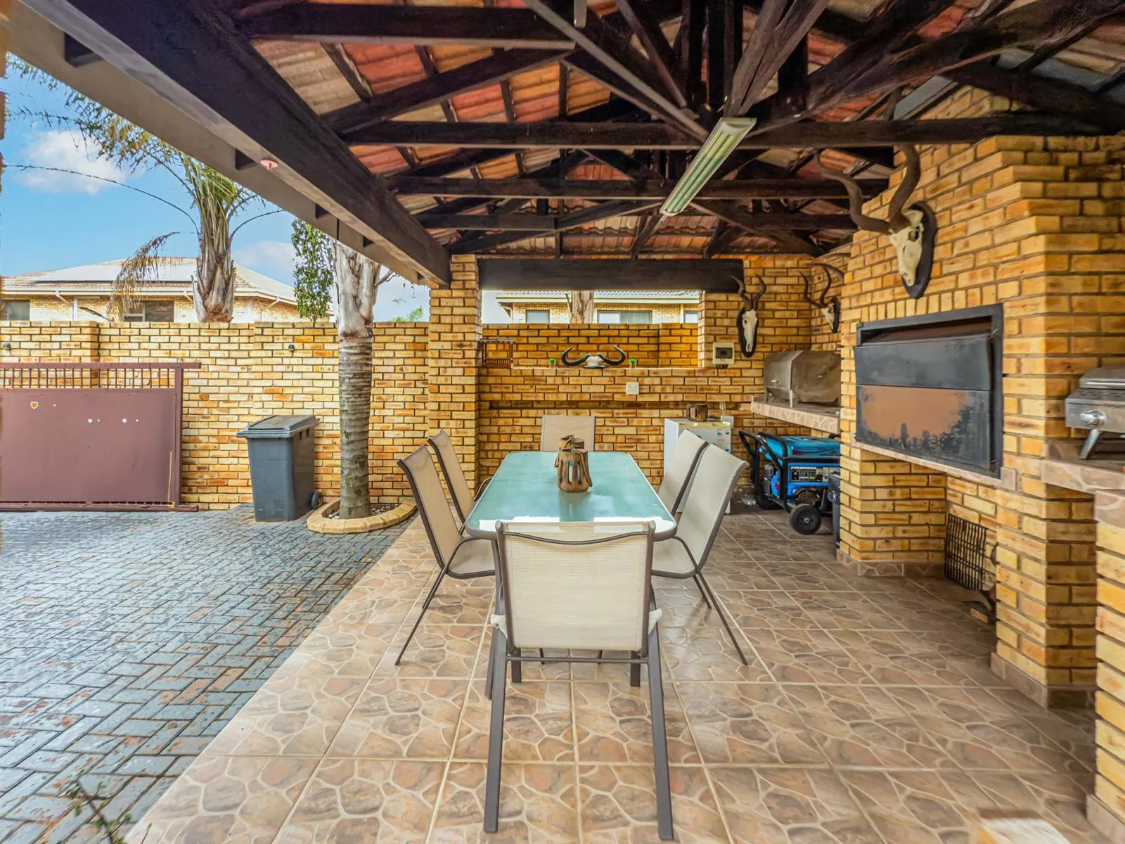 House in North Riding, Randburg photo 12