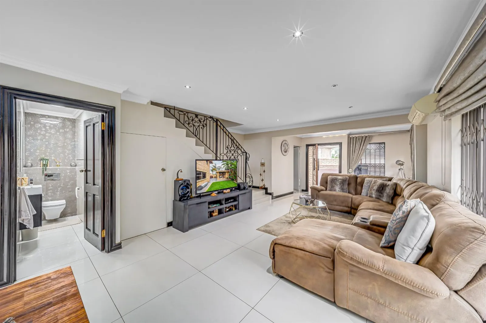 House in North Riding, Randburg photo 14