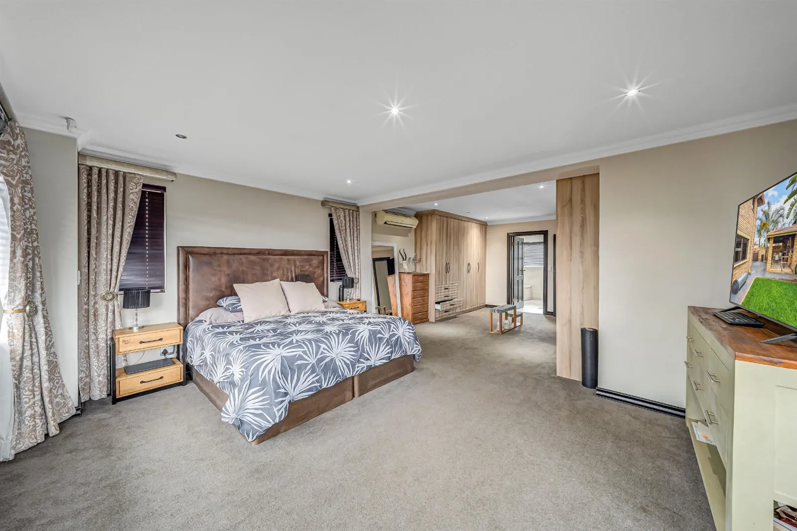 House in North Riding, Randburg photo 17