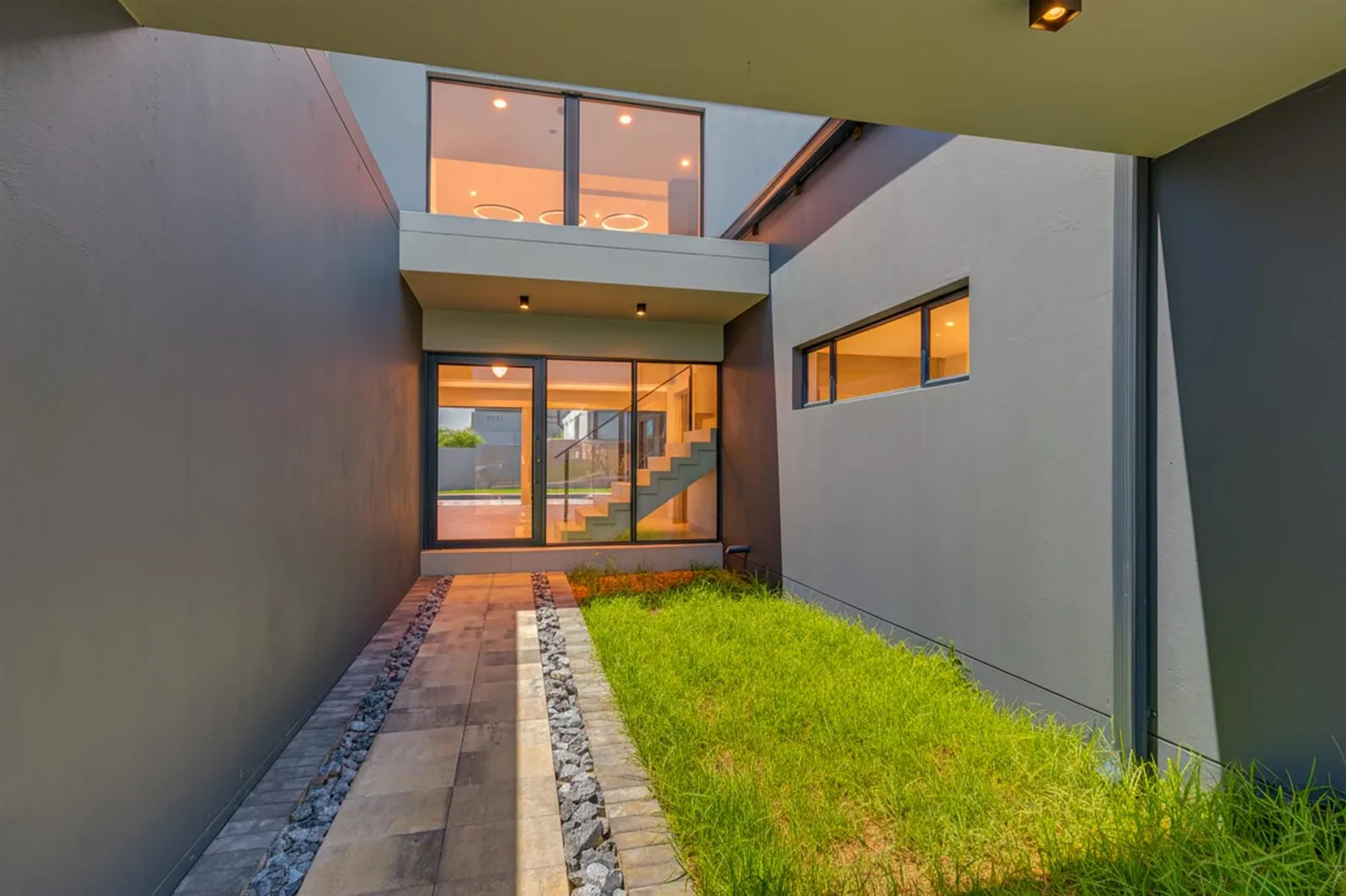 House in Helderfontein Estate, Midrand photo 4