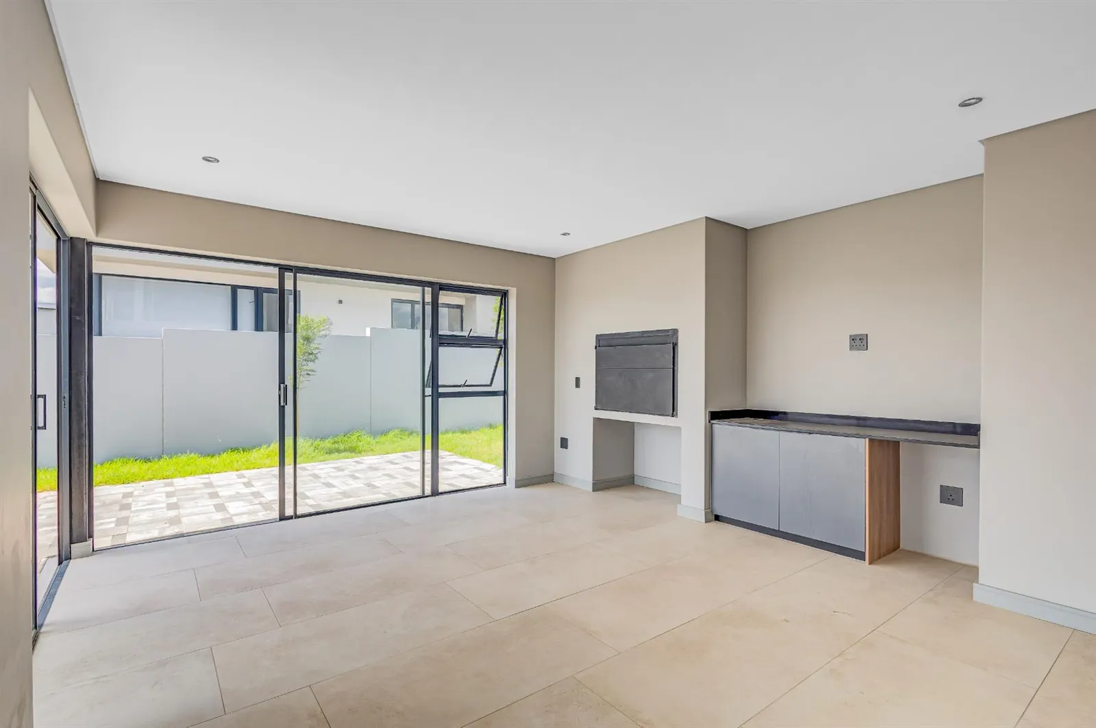 House in Helderfontein Estate, Midrand photo 14