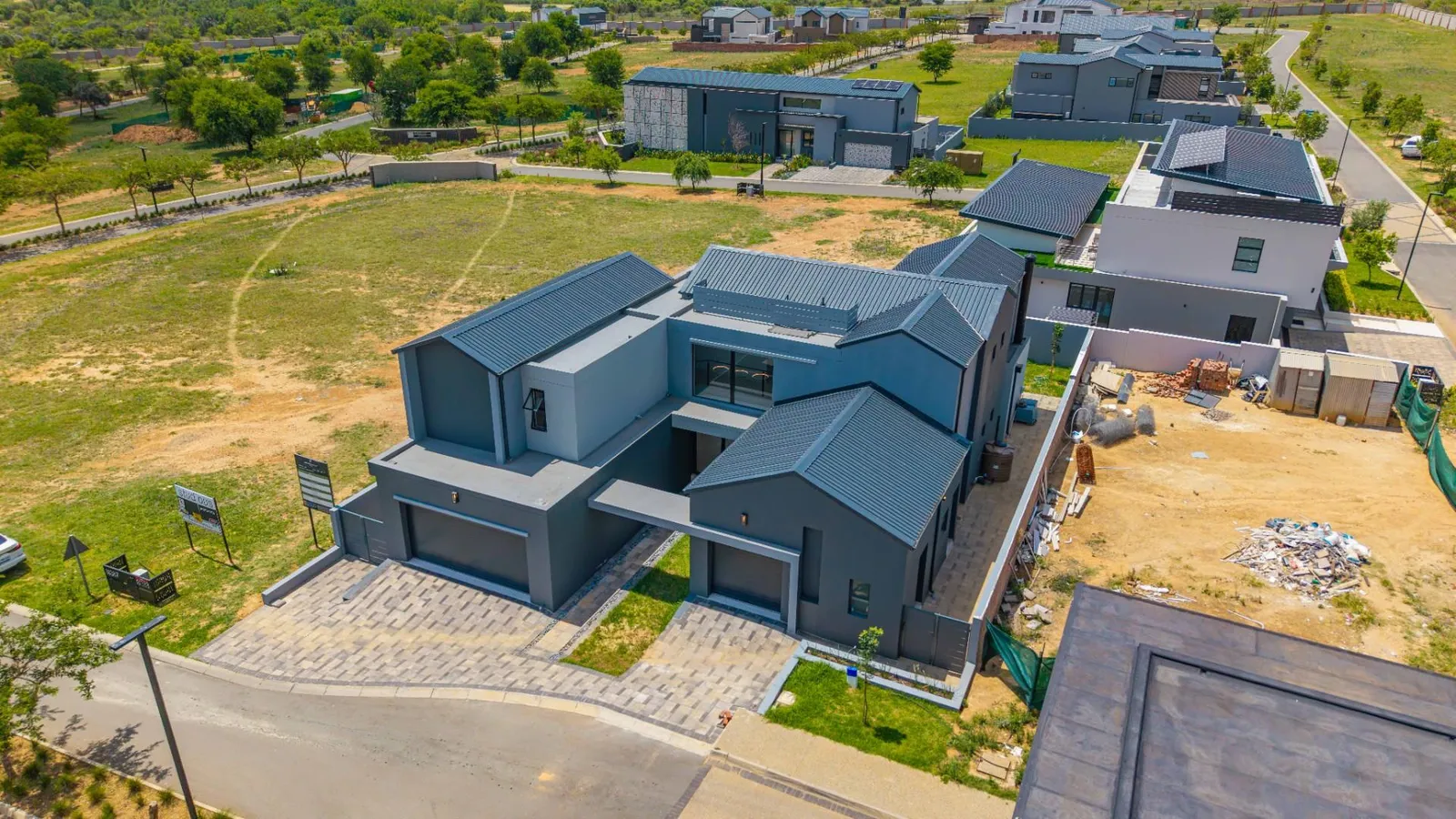 House in Helderfontein Estate, Midrand photo 54