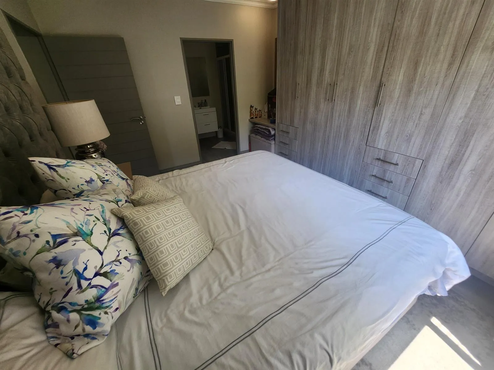 Townhouse in Broadacres, Sandton photo 14