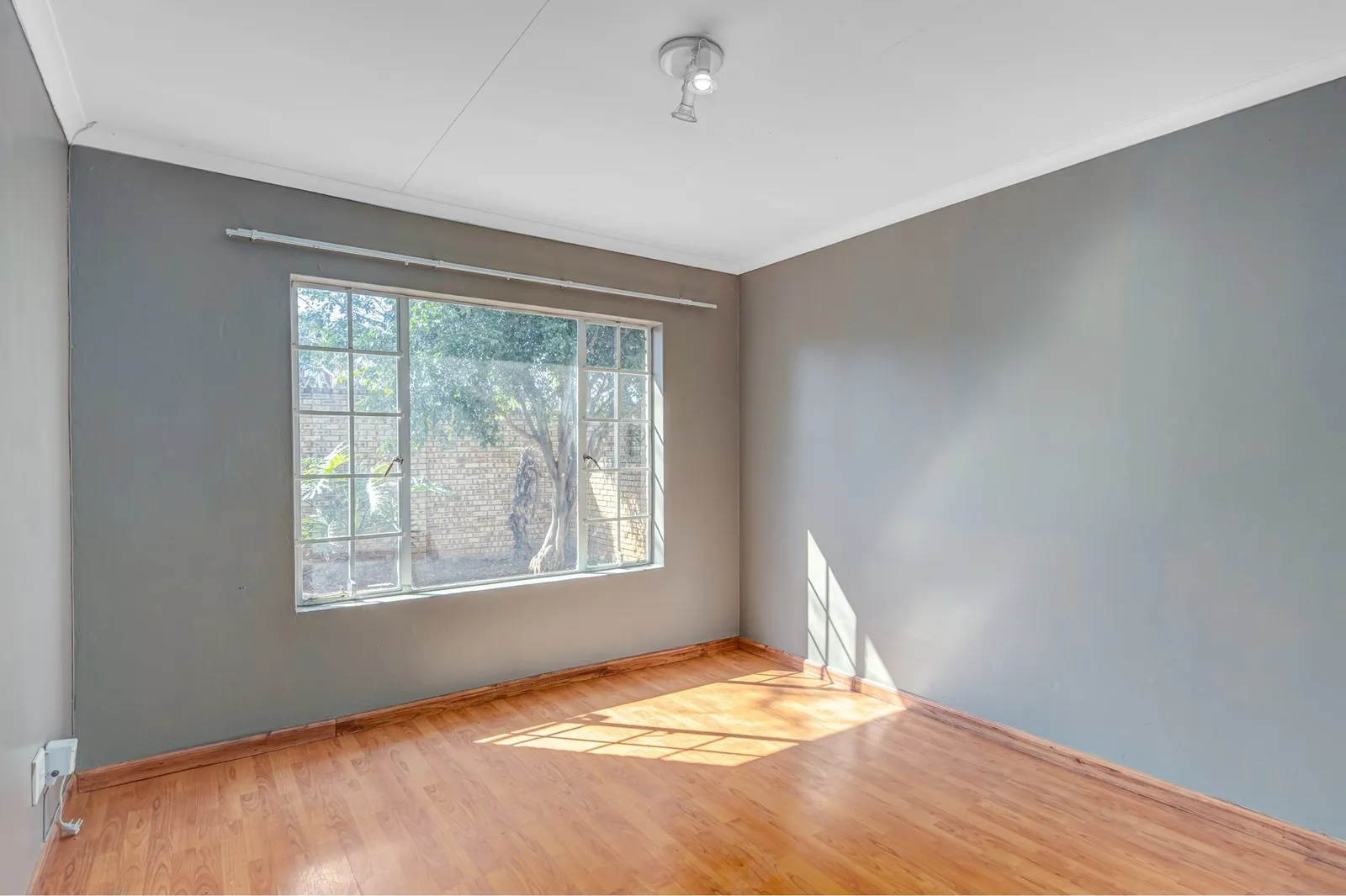House in Olivedale, Randburg photo 12