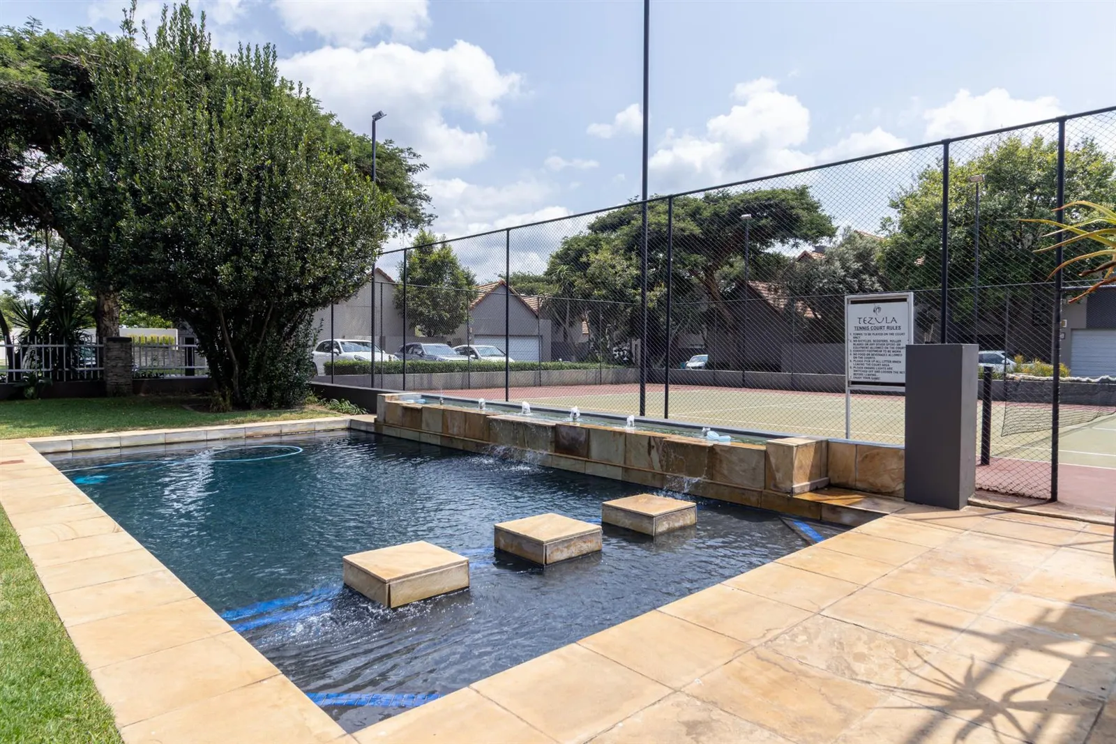 Townhouse in Fourways, Sandton photo 25