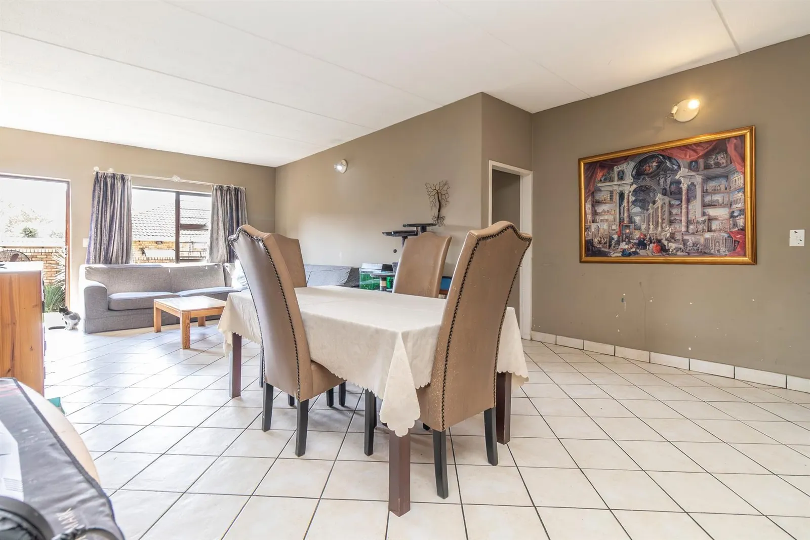 Apartment in North Riding, Randburg photo 7