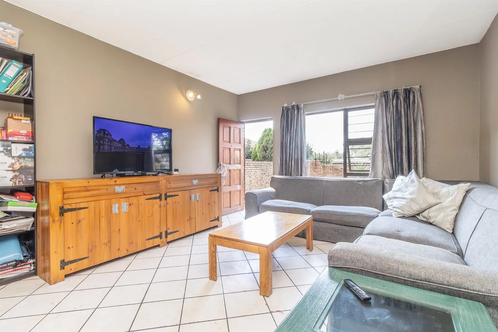 Apartment in North Riding, Randburg photo 8