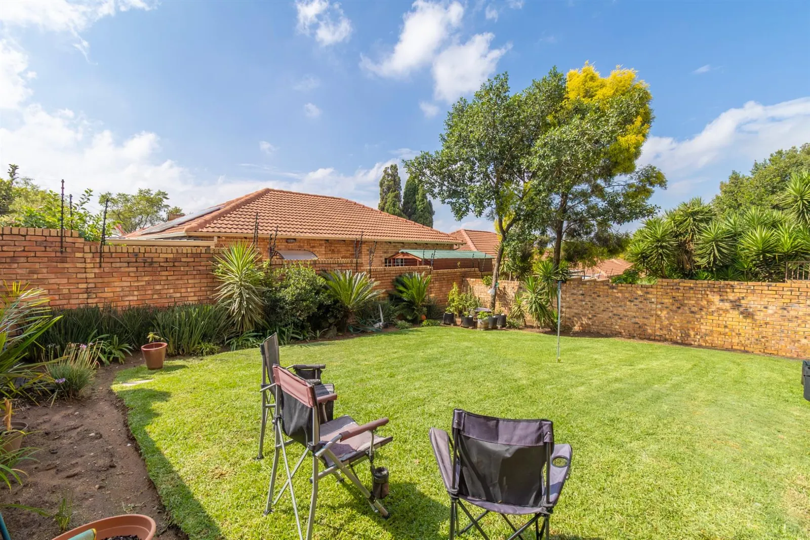Apartment in North Riding, Randburg photo 10