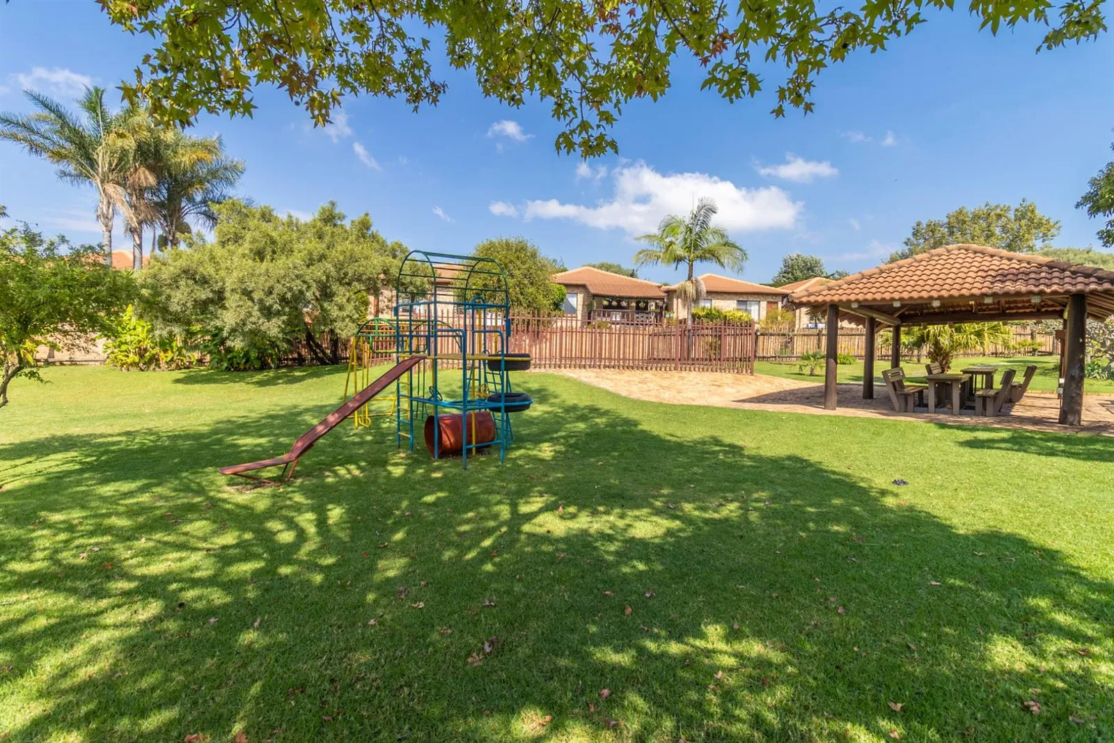 Apartment in North Riding, Randburg photo 25