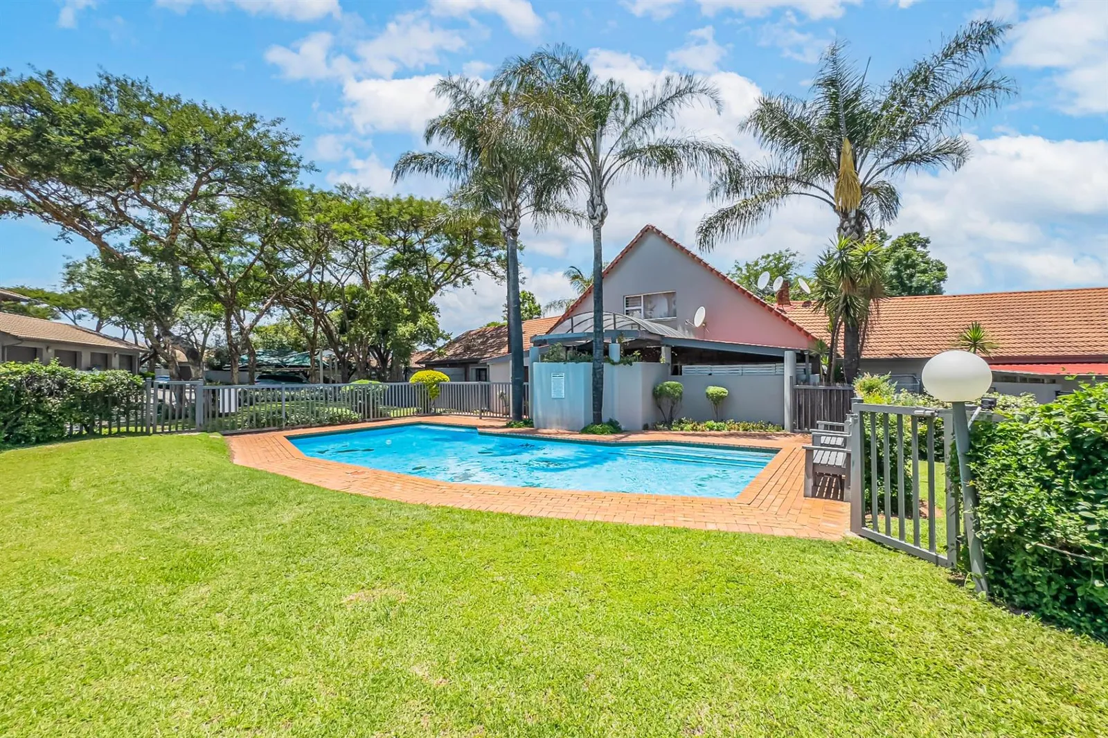 Apartment in Craigavon, Sandton photo 25