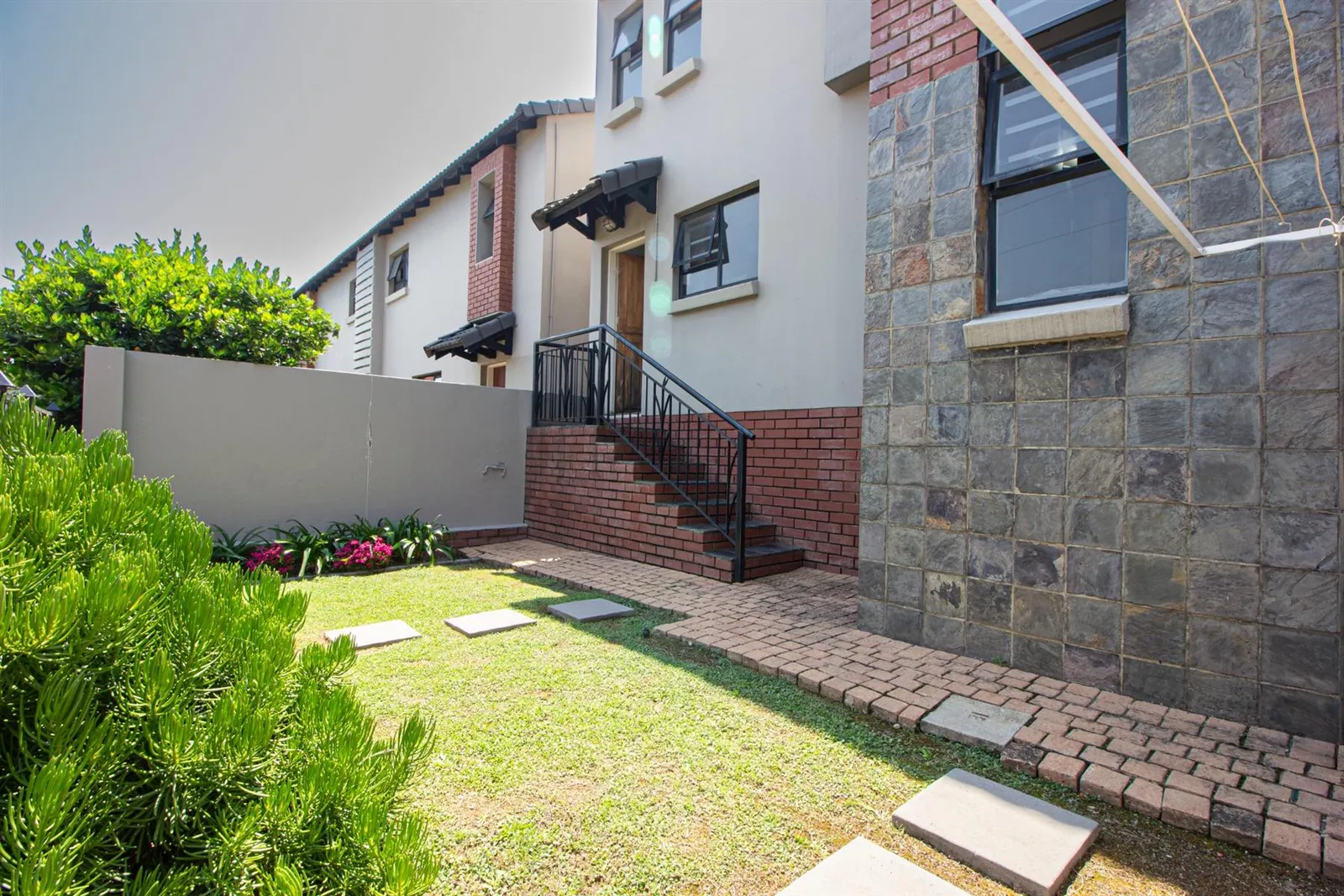 Townhouse in Craigavon, Sandton photo 3