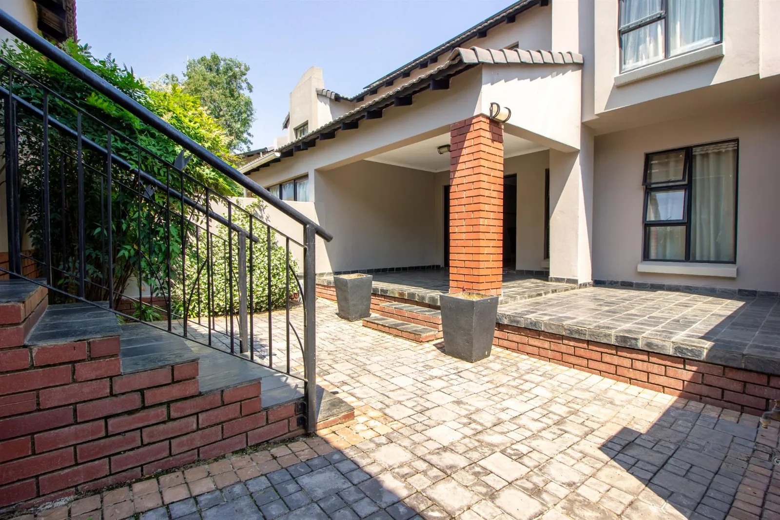 Townhouse in Craigavon, Sandton photo 7