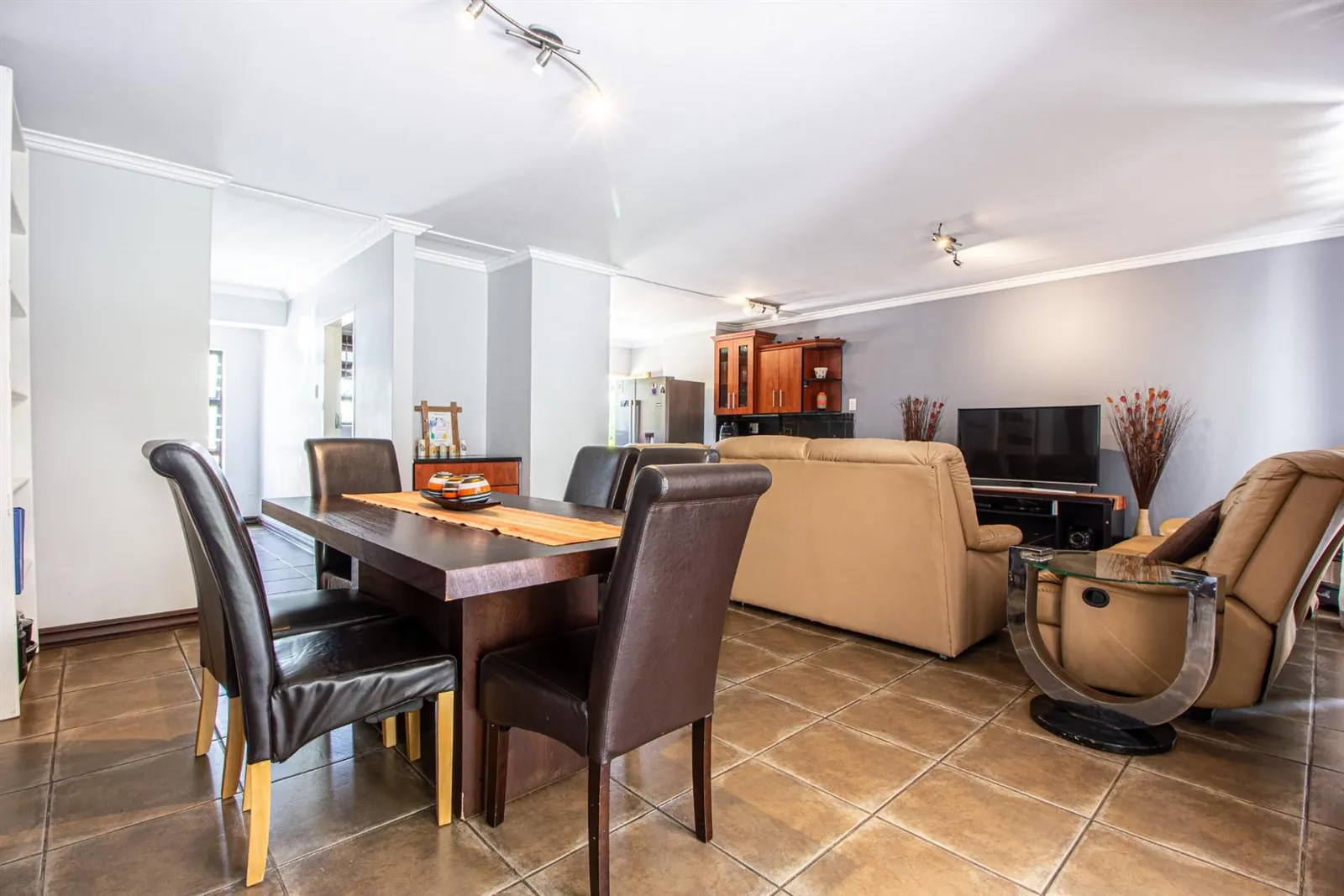Townhouse in Craigavon, Sandton photo 11