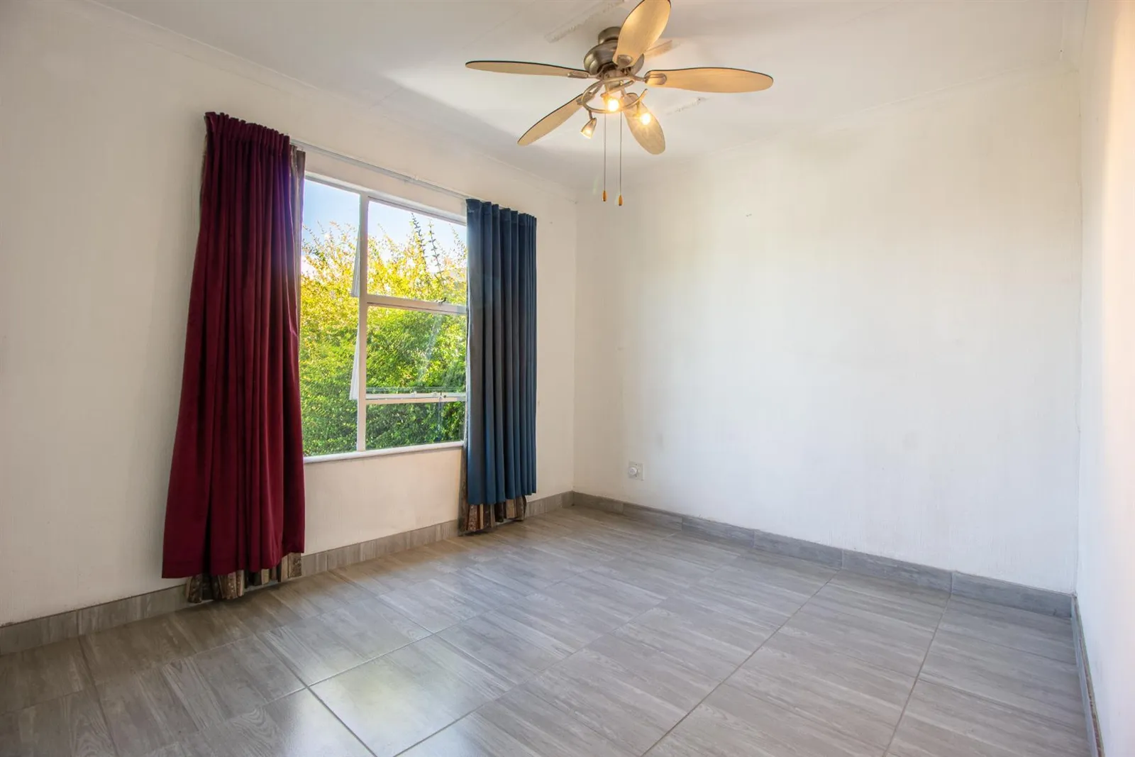 Townhouse in Fairland, Randburg photo 14