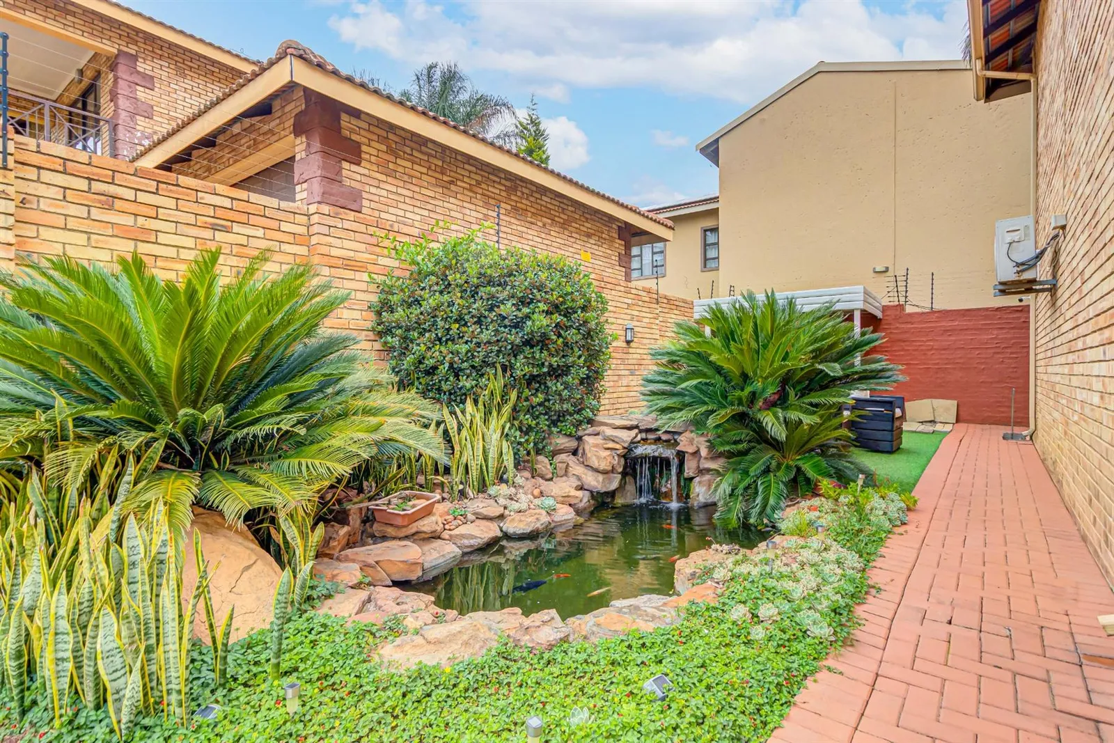 Cluster in North Riding, Randburg photo 26