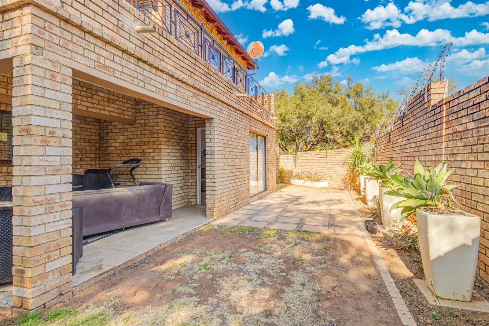 Townhouse in Craigavon, Sandton photo 10