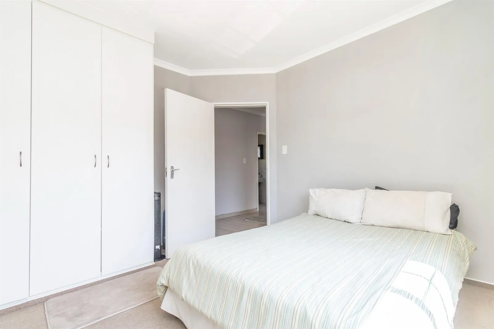 Townhouse in Craigavon, Sandton photo 27