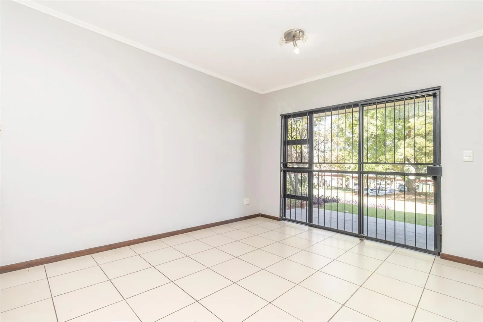 Apartment in Jackal Creek Golf Estate, Randburg photo 11