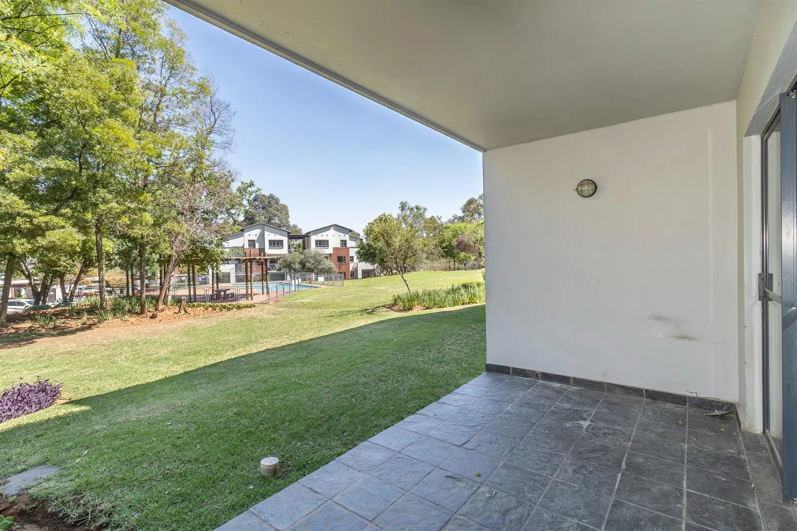 Apartment in Jackal Creek Golf Estate, Randburg photo 12