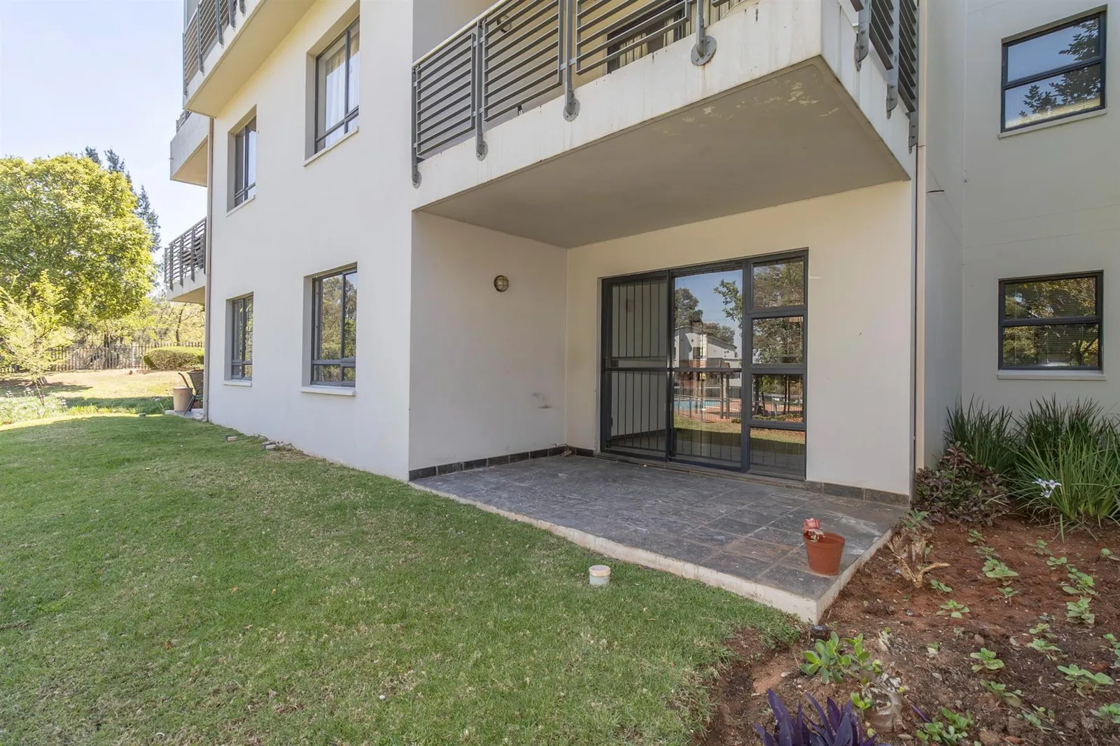 Apartment in Jackal Creek Golf Estate, Randburg photo 13