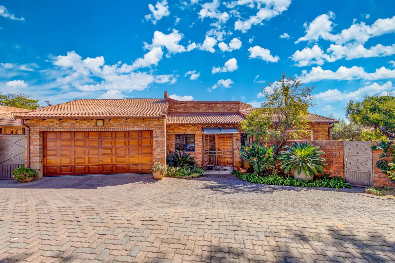 House in North Riding, Randburg photo 26