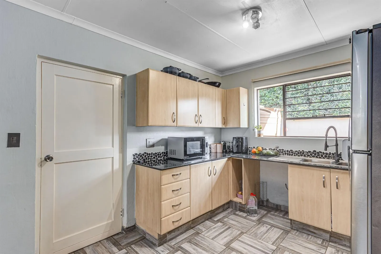 House in Broadacres, Sandton photo 3