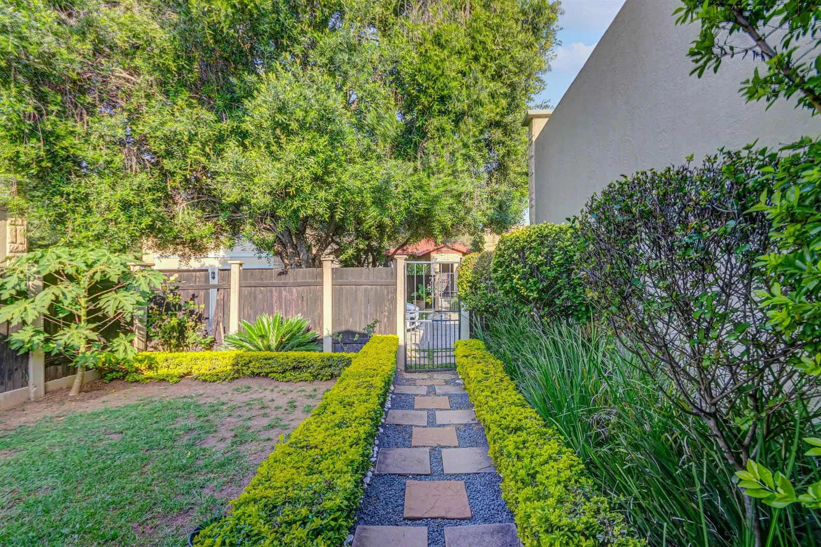 House in Broadacres, Sandton photo 26