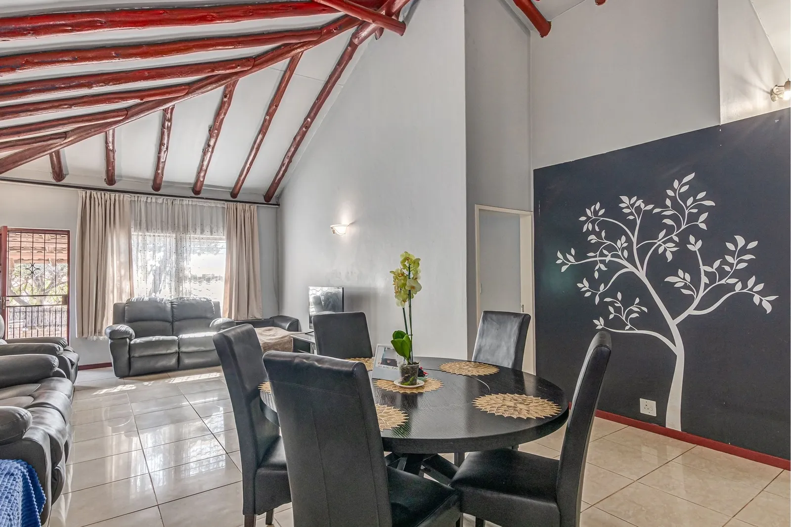 House in North Riding, Randburg photo 6