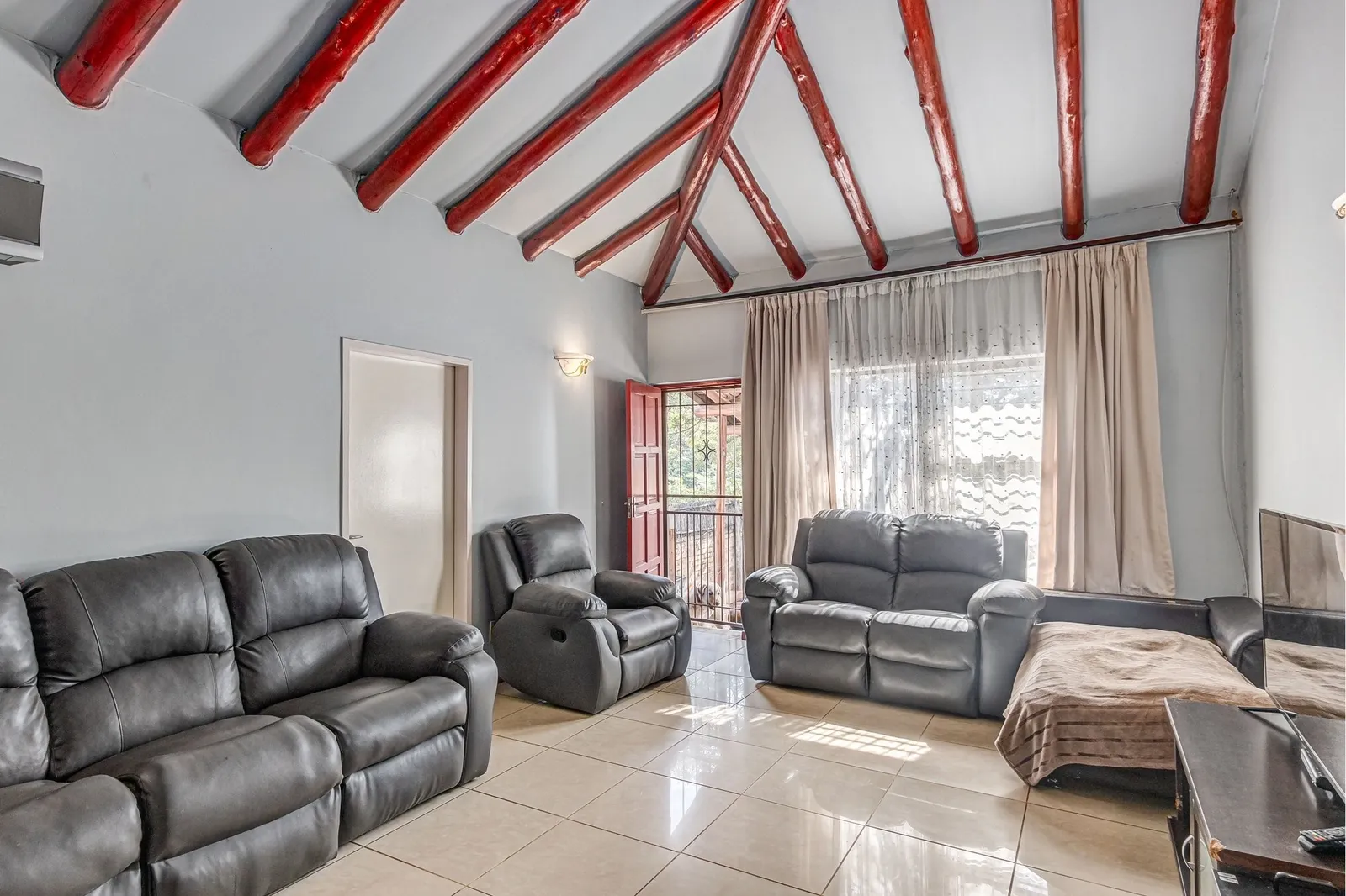 House in North Riding, Randburg photo 7