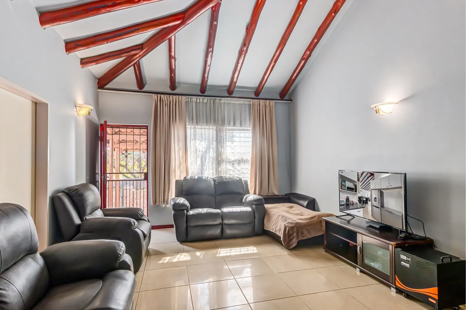 House in North Riding, Randburg photo 8