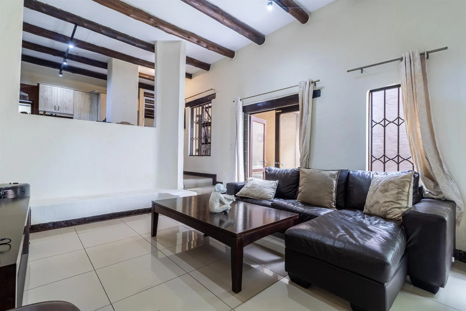 Townhouse in North Riding, Randburg photo 11