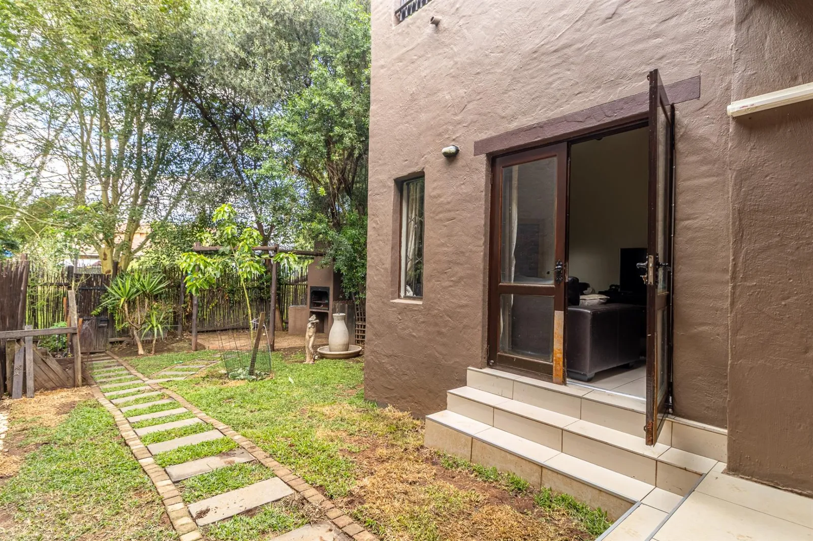 Townhouse in North Riding, Randburg photo 13
